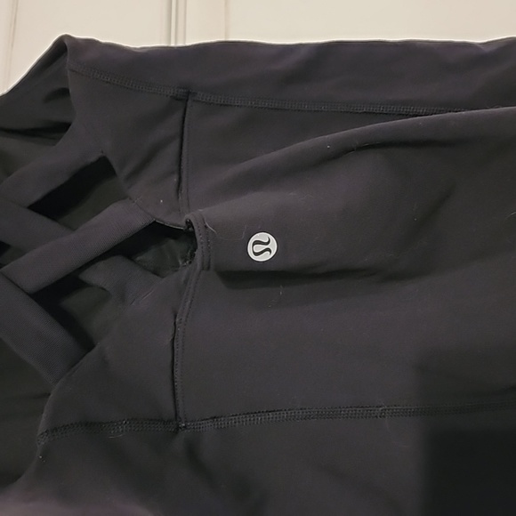 Lululemon Yoga Top Black Size 6 - Picture 3 of 3